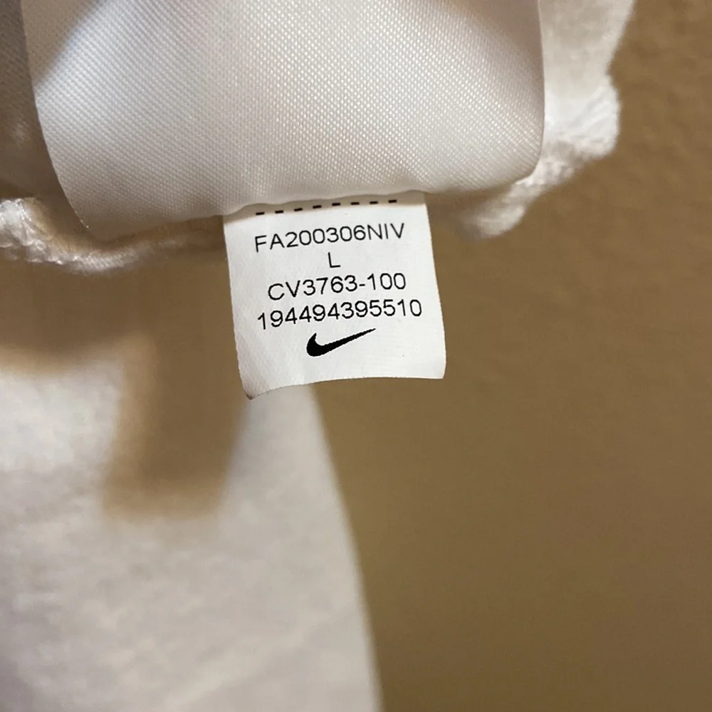 Women’s Nike Embroidered Floral Femme Graphic Ringer Short-Sleeve Tee. Sz L